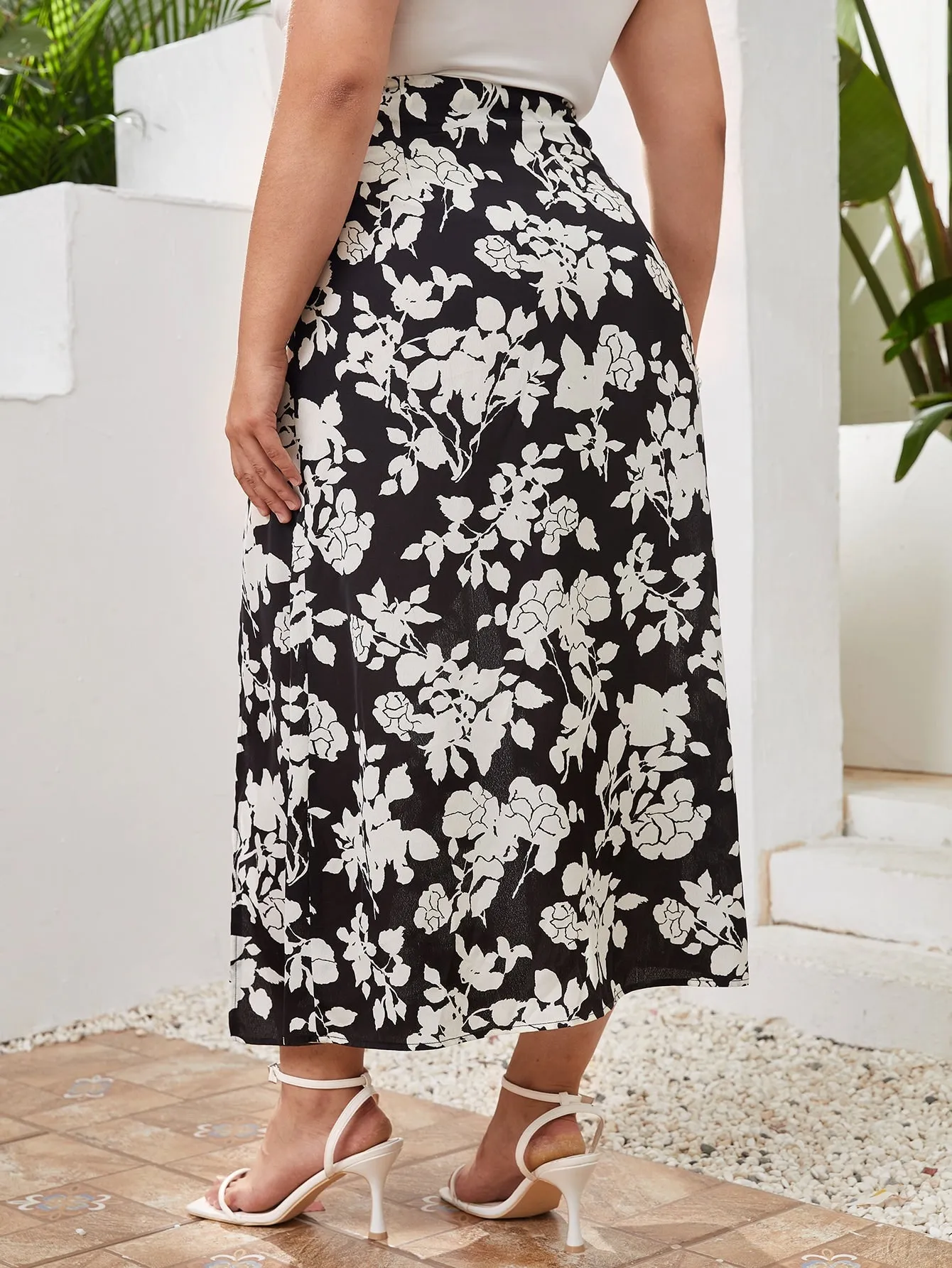 All Over Print Split Thigh Long Plus Size Skirt