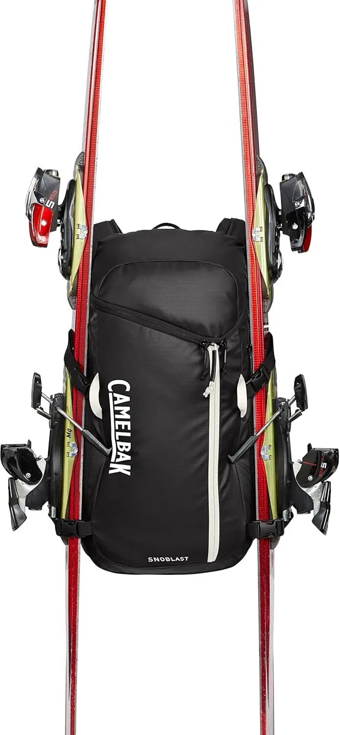 CamelBak SnoBlast 22 Hydration Backpack Pack 70oz Insulated Winter Hydration Bag - 2L