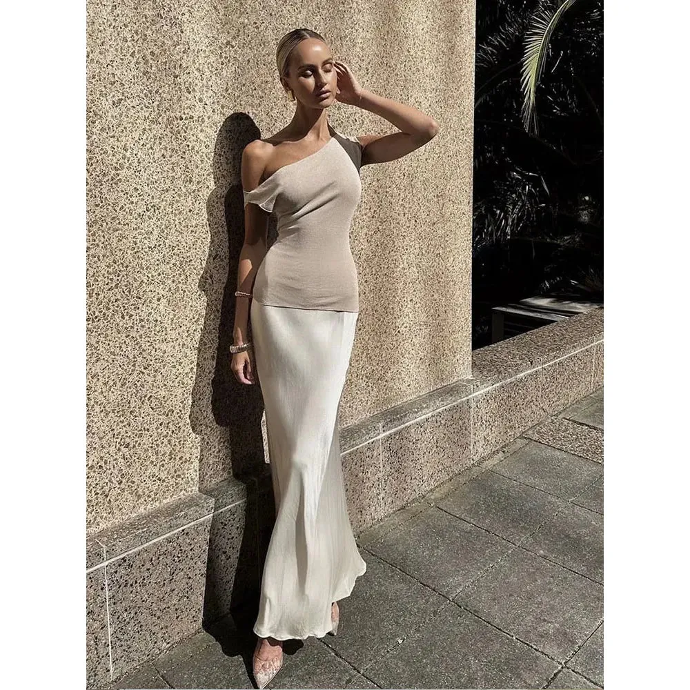 Casual Chic Women's Off Shoulder Slim Top