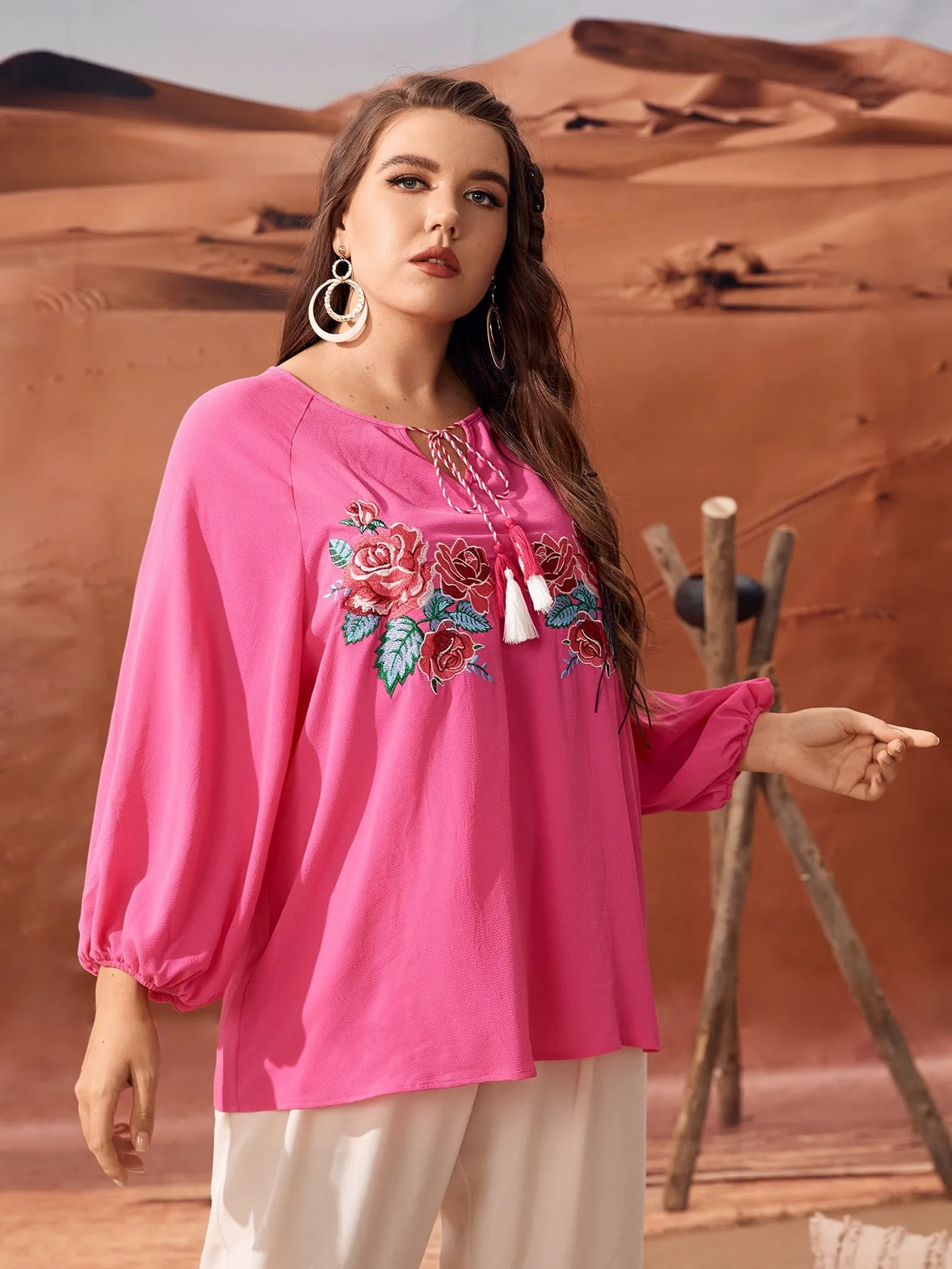 Elegant Floral Fringe Long Sleeve Keyhole Neckline Regular Plus Size Blouse