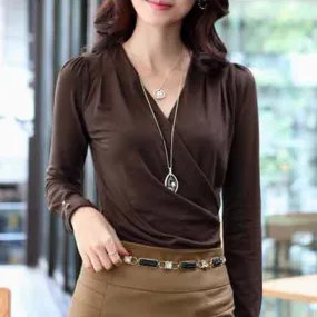 Elegant Women's Blouse With Long Sleeves