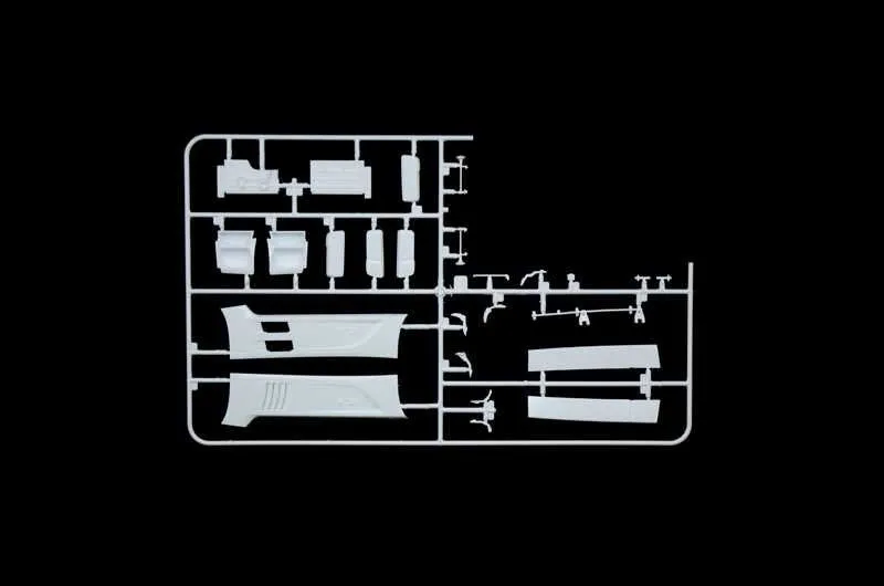 Italeri Model Cars 1/24 Mercedes-Benz MP4 Big Space Kit