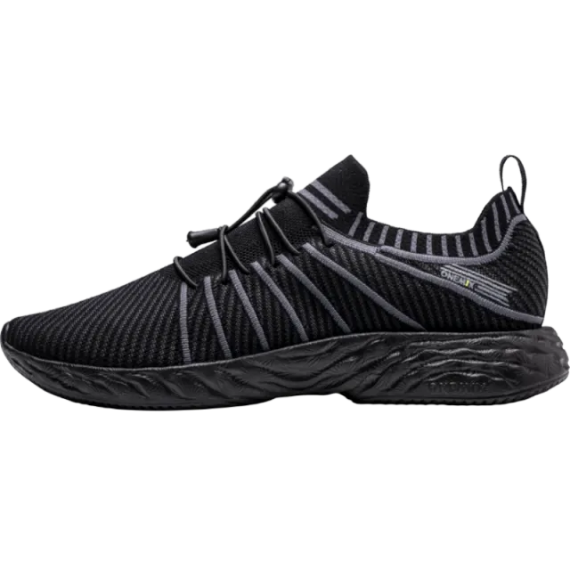 ONEMIX 2022 New Black Running Shoes for Men Waterproof Breathable Training Sneakers Male Outdoor Anti-Slip Trekking Sports Shoes