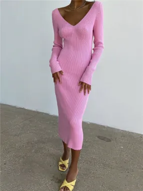 Sleek Ribbed Bodycon Dress with Sheath Silhouette & Chic V Open Back