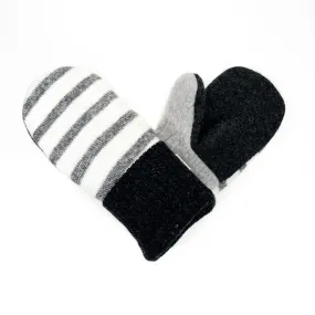 Womens Mittens | Dark Knight